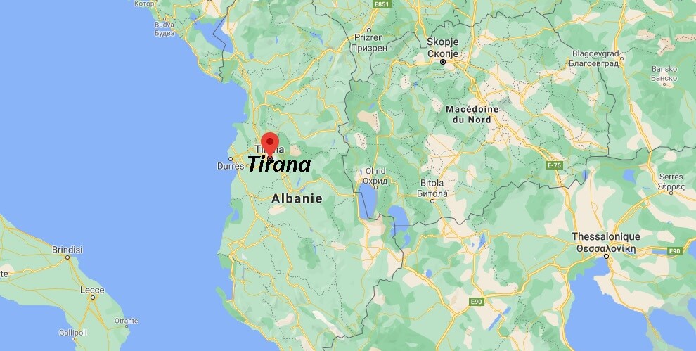 Où se situe Tirana
