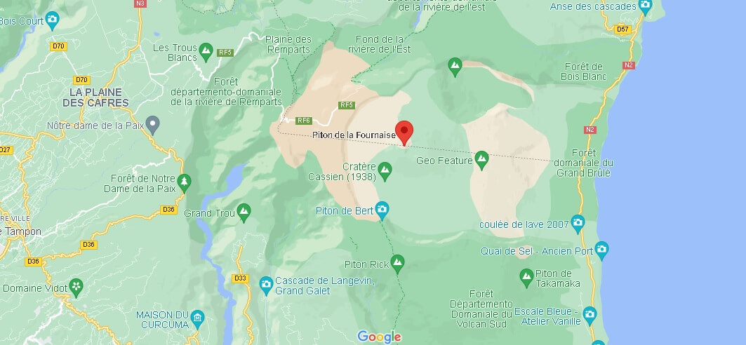 Où se situe le Piton de la Fournaise à la Réunion